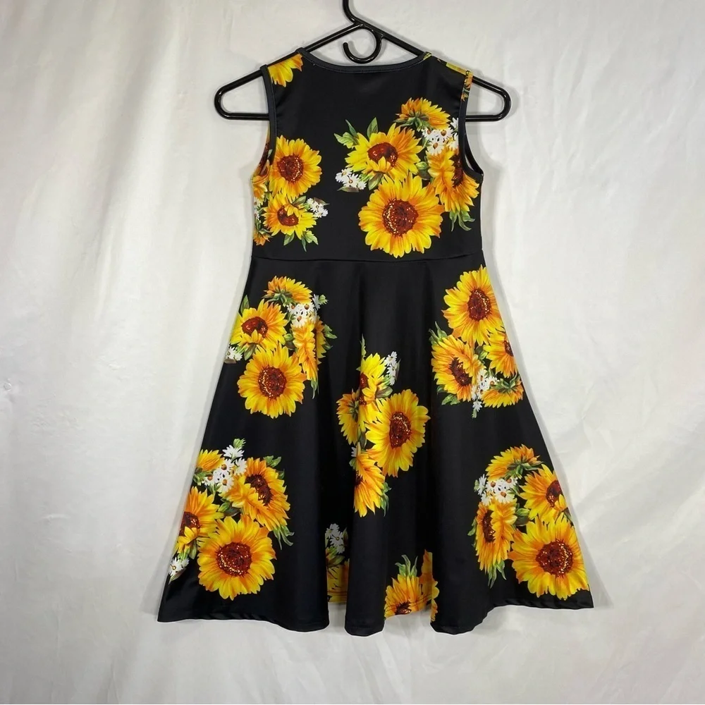 Funnycokid Bold Sunflower Sleeveless Black Dress